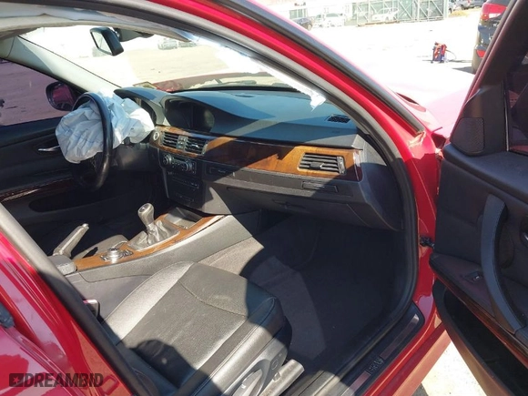 2011 BMW 3 Series 328i with VIN WBAPH7C56BE723684, listed as a IAAI auction lot 41762548 with 138,461 mi miles. Bid and sale history available at carsss.com. Image 5.