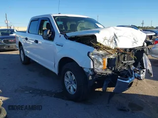 2018 Ford F-150 XL with VIN 1FTEW1C5XJKC27932, listed as a IAAI auction lot 41258269 with 84,437 mi miles. Bid and sale history available at carsss.com. Image 1.