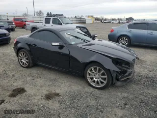 2006 Mercedes-Benz SLK-Class 3.5L with VIN WDBWK56F26F103650, listed as a Copart auction lot 45700835 with 120,165 mi miles and Clean Title. Bid and sale history available at carsss.com. Image 4.