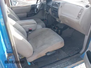 2000 Ford Ranger XL with VIN 1FTYR14C7YTA97775, listed as a IAAI auction lot 40771596 with 180,788 mi miles. Bid and sale history available at carsss.com. Image 5.