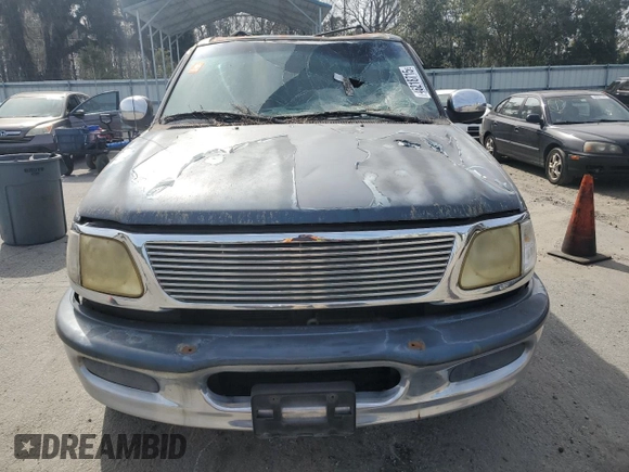1998 Ford Expedition XLT with VIN 1FMRU1769WLB17414, listed as a Copart auction lot 46218715 with 274,169 mi miles and Salvage Title. Bid and sale history available at carsss.com. Image 5.