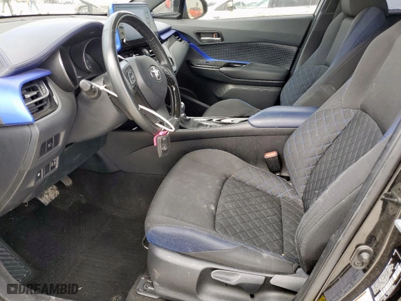 2020 Toyota C-HR LE with VIN NMTKHMBX0LR104121, listed as a Copart auction lot 50698805 with 70,999 mi miles and Salvage Title. Bid and sale history available at carsss.com. Image 7.