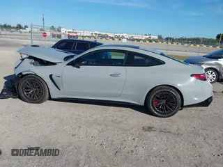 2024 Mercedes-Benz CLE 53 AMG z VIN W1KMJ6CB2RF039008, wystawiony jako IAAI lot #40972984 z przebiegiem 256 mil mil oraz . Historia ofert i sprzedaży dostępna na DreamBid. Obrazek 15.