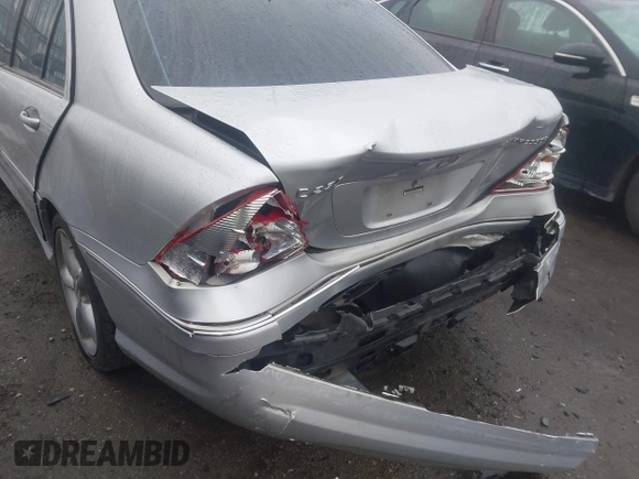 2005 Mercedes-Benz C 230 Kompressor with VIN WDBRF40J55F651410, listed as a IAAI auction lot 41542616 with 256,638 mi miles and . Bid and sale history available at DreamBid. Image 6.