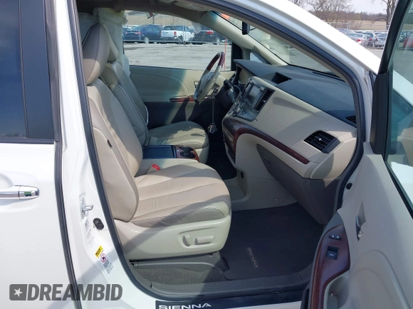 2011 Toyota Sienna XLE with VIN 5TDDK3DC6BS010355, listed as a IAAI auction lot 41998019 with 257,558 mi miles and . Bid and sale history available at DreamBid. Image 5.