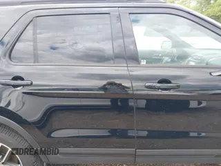 2017 Ford Explorer Sport with VIN 1FM5K8GTXHGC44221, listed as a IAAI auction lot 42320720 with 154,583 mi miles and . Bid and sale history available at DreamBid. Image 13.
