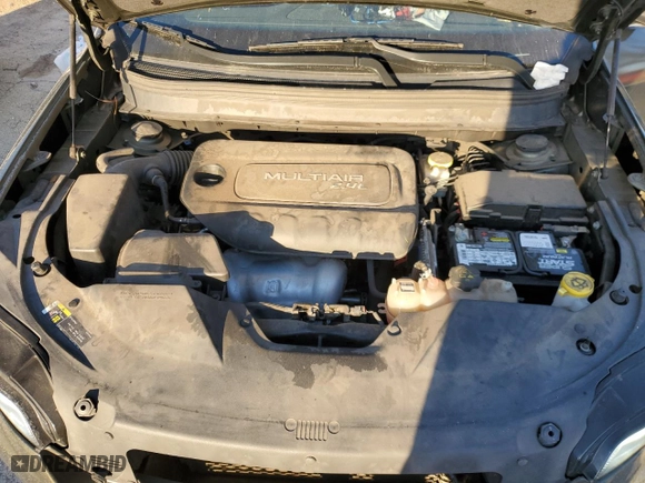2019 Jeep Cherokee Latitude Plus with VIN 1C4PJLLB2KD202408, listed as a Copart auction lot 80955454 with 137,944 mi miles and Non Repairable. Bid and sale history available at carsss.com. Image 12.