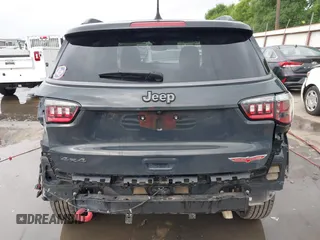 2018 Jeep Compass Trailhawk с VIN 3C4NJDDB5JT270609, выставлен на аукционе IAAI как лот 41860027 с пробегом 32 237 миль миль и . История ставок и продаж доступна на DreamBid. Изображение 17.