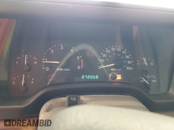 1998 Jeep Wrangler Sahara z VIN 1J4FY49S4WP728476, wystawiony jako Copart lot #53490515 z przebiegiem 272 058 mil mil oraz Czysty tytuł • Clean title. Historia ofert i sprzedaży dostępna na DreamBid. Obrazek 9.