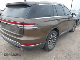 2022 Lincoln Aviator Reserve z VIN 5LM5J7WC7NGL17505, wystawiony jako IAAI lot #42127205 z przebiegiem 35 018 mil mil oraz . Historia ofert i sprzedaży dostępna na DreamBid. Obrazek 4.