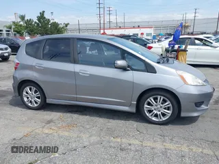 2009 Honda Fit Sport с VIN JHMGE88409S047860, выставлен на аукционе IAAI как лот 42232769 с пробегом 170 014 миль миль и . История ставок и продаж доступна на DreamBid. Изображение 13.