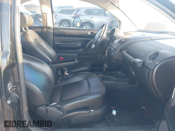 2010 Volkswagen Beetle with VIN 3VWPW3AG5AM016118, listed as a IAAI auction lot 42466078 with 125,940 mi miles and . Bid and sale history available at DreamBid. Image 5.