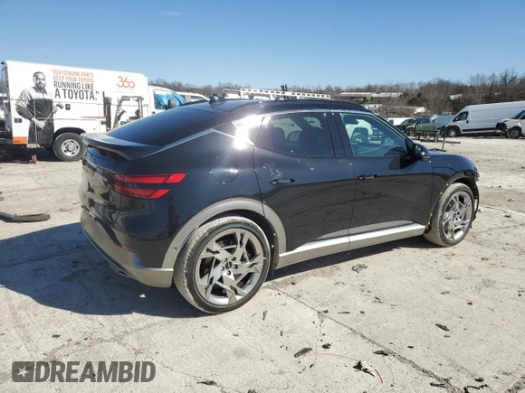 2024 Genesis GV60 z VIN KMUKEDSB1RU023189, wystawiony jako Copart lot #47434955 z przebiegiem 3 279 mil mil oraz Szkoda całkowita • Salvage title. Historia ofert i sprzedaży dostępna na DreamBid. Obrazek 3.