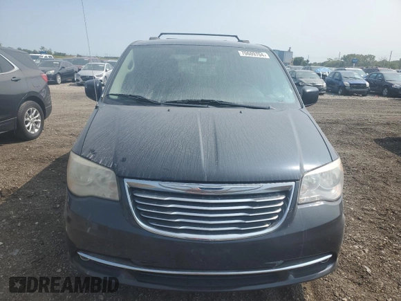 2013 Chrysler Town & Country Touring with VIN 2C4RC1BG4DR821029, listed as a Copart auction lot 70609704 with 139,610 mi miles and Salvage Title. Bid and sale history available at carsss.com. Image 5.
