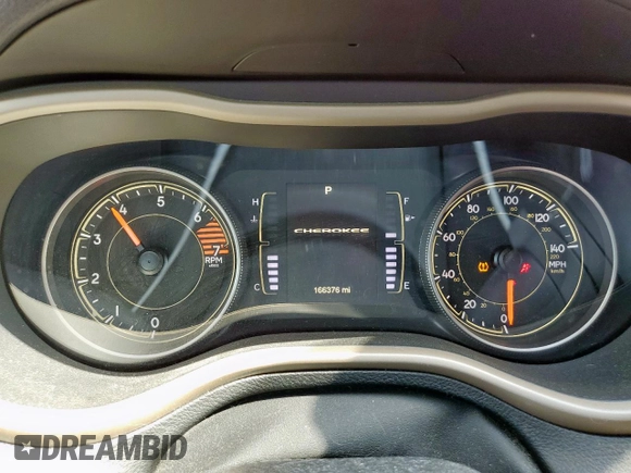 2017 Jeep Cherokee Sport с VIN 1C4PJLAB4HW669250, выставлен на аукционе Copart как лот 56953665 с пробегом 166 376 миль миль и Списание • Salvage title. История ставок и продаж доступна на DreamBid. Изображение 9.