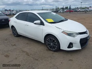 2016 Toyota Corolla L with VIN 5YFBURHE8GP464848, listed as a IAAI auction lot 41914720 with 181,214 mi miles. Bid and sale history available at carsss.com. Image 1.