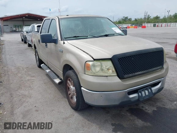2008 Ford F-150 XL with VIN 1FTRW12WX8FA78405, listed as a IAAI auction lot 41902791 with 218,590 mi miles. Bid and sale history available at carsss.com. Image 1.