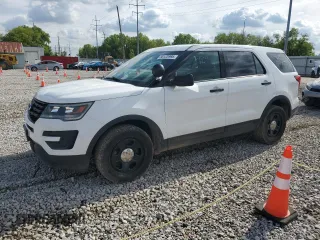 2018 Ford Police Interceptor Utility z VIN 1FM5K8AR0JGA58853, wystawiony jako Copart lot #56120995 z przebiegiem 79 960 mil mil oraz Tytuł czysty. Historia ofert i sprzedaży dostępna na DreamBid. Obrazek 1.