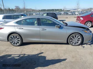 2020 Lexus ES with VIN 58ADZ1B11LU069221, listed as a IAAI auction lot 41705468 with 49,853 mi miles. Bid and sale history available at carsss.com. Image 12.