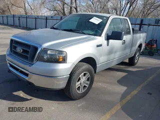 2006 Ford F-150 XLT with VIN 1FTPX14506FA09924, listed as a IAAI auction lot 41902617 with 179,444 mi miles. Bid and sale history available at carsss.com. Image 2.