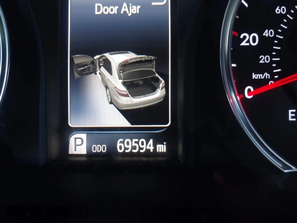 2017 Toyota Camry XLE with VIN 4T1BF1FK8HU407344, listed as a IAAI auction lot 41871574 with 69,594 mi miles and . Bid and sale history available at DreamBid. Image 7.