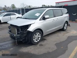 2017 Kia Sedona L with VIN KNDMA5C14H6285021, listed as a IAAI auction lot 41532634 with 166,783 mi miles. Bid and sale history available at carsss.com. Image 18.
