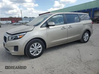 2017 Kia Sedona LX with VIN KNDMB5C17H6230575, listed as a Copart auction lot 68925784 with 113,572 mi miles and Salvage Title. Bid and sale history available at carsss.com. Image 1.