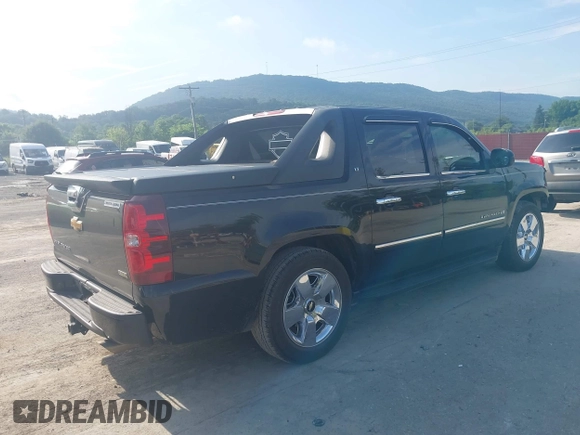2007 Chevrolet Avalanche LTZ with VIN 3GNFK12367G164433, listed as a IAAI auction lot 42747301 with 163,980 mi miles and . Bid and sale history available at DreamBid. Image 4.