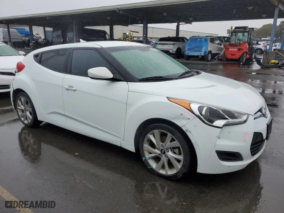 2016 Hyundai Veloster with VIN KMHTC6AD4GU260702, listed as a Copart auction lot 85373764 with 159,822 mi miles and Clean Title. Bid and sale history available at carsss.com. Image 4.