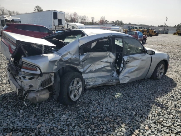 2019 Dodge Charger SXT with VIN 2C3CDXBG1KH755018, listed as a Copart auction lot 47375385 with 187,815 mi miles and Salvage Title. Bid and sale history available at carsss.com. Image 3.