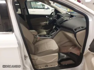 2014 Ford Escape SE with VIN 1FMCU9GXXEUB48452, listed as a IAAI auction lot 41961901 with 179,267 mi miles. Bid and sale history available at carsss.com. Image 5.