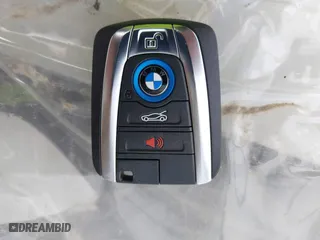 2015 BMW i8 with VIN WBY2Z2C51FV392854, listed as a IAAI auction lot 41282895 with 77,533 mi miles. Bid and sale history available at carsss.com. Image 11.