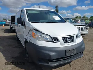 2017 Nissan NV200 SV z VIN 3N6CM0KN0HK717378, wystawiony jako IAAI lot #42234745 z przebiegiem 110 476 mil mil oraz . Historia ofert i sprzedaży dostępna na DreamBid. Obrazek 1.
