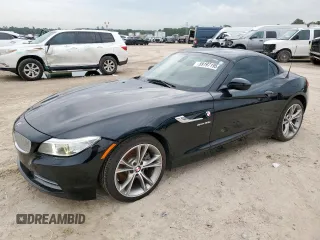 2014 BMW Z4 sDrive35i z VIN WBALM7C51EE386386, wystawiony jako Copart lot #59197195 z przebiegiem 27 975 mil mil oraz Szkoda całkowita • Salvage title. Historia ofert i sprzedaży dostępna na DreamBid. Obrazek 1.