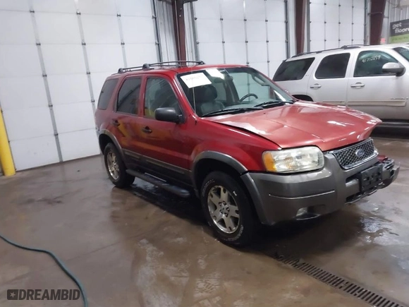 2003 Ford Escape XLT Popular 2 with VIN 1FMCU93173KA52806, listed as a IAAI auction lot 41696250 with 138,338 mi miles. Bid and sale history available at carsss.com. Image 1.
