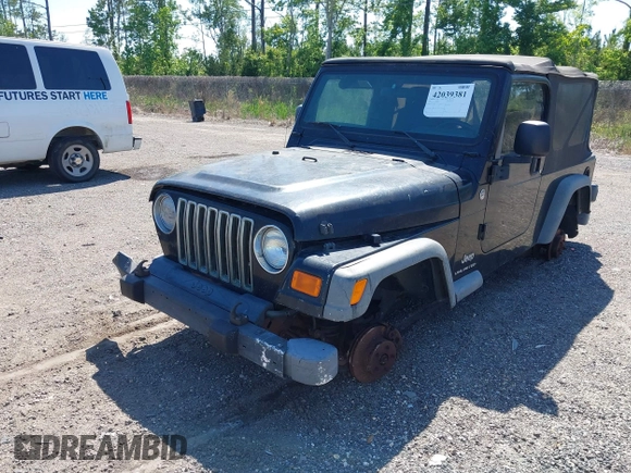 2005 Jeep Wrangler Unlimited with VIN 1J4FA44S25P385421, listed as a IAAI auction lot 42039381 with 1 mi miles. Bid and sale history available at carsss.com. Image 2.