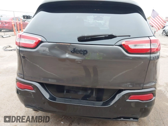 2018 Jeep Cherokee Latitude with VIN 1C4PJLCB1JD588916, listed as a IAAI auction lot 41019397 with 135,929 mi miles. Bid and sale history available at carsss.com. Image 18.