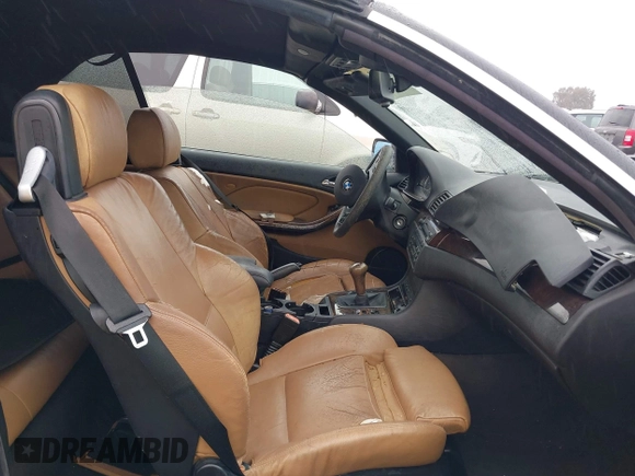 2004 BMW 3 Series 330Ci with VIN WBABW53454PJ95414, listed as a IAAI auction lot 41562410 with Not Provided miles. Bid and sale history available at carsss.com. Image 5.