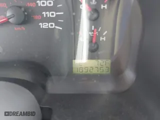 2005 Ford F-150 XLT with VIN 1FTRW12W95FA28428, listed as a IAAI auction lot 41645714 with 189,275 mi miles. Bid and sale history available at carsss.com. Image 7.