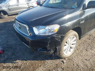 2009 Toyota Highlander Hybrid Limited with VIN JTEEW44A792035677, listed as a IAAI auction lot 41429153 with 110,001 mi miles. Bid and sale history available at carsss.com. Image 6.