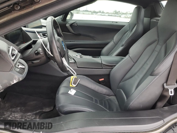 2019 BMW i8 z VIN WBY2Z6C50KVB83206, wystawiony jako Copart lot #81693973 z przebiegiem 25 712 mil mil oraz . Historia ofert i sprzedaży dostępna na DreamBid. Obrazek 7.