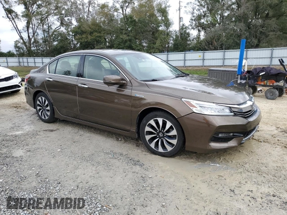 2017 Honda Accord Touring z VIN JHMCR6F74HC023722, wystawiony jako Copart lot #46122315 z przebiegiem Nie podano mil oraz Szkoda całkowita • Salvage title. Historia ofert i sprzedaży dostępna na DreamBid. Obrazek 4.