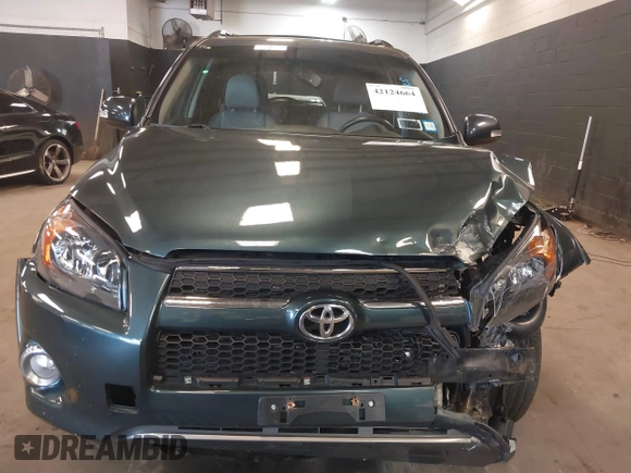 2012 Toyota RAV4 Limited with VIN 2T3DF4DV8CW243505, listed as a IAAI auction lot 42124664 with 98,920 mi miles. Bid and sale history available at carsss.com. Image 12.