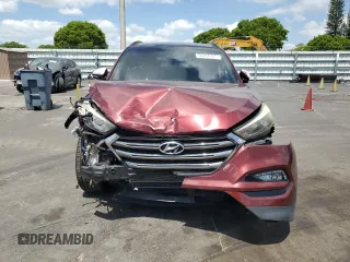 2016 Hyundai Tucson Limited z VIN KM8J33A25GU140802, wystawiony jako Copart lot #56249745 z przebiegiem 86 976 mil mil oraz Szkoda całkowita • Salvage title. Historia ofert i sprzedaży dostępna na DreamBid. Obrazek 5.