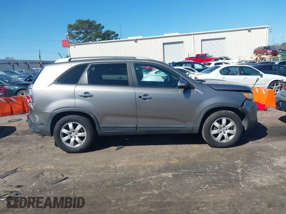 2012 Kia Sorento LX with VIN 5XYKTDA25CG235127, listed as a IAAI auction lot 41804019 with 176,000 mi miles. Bid and sale history available at carsss.com. Image 13.