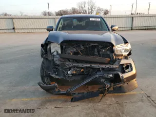 2018 Toyota Tacoma SR with VIN 5TFAX5GN0JX125801, listed as a Copart auction lot 44129015 with 0 mi miles and Salvage Title. Bid and sale history available at carsss.com. Image 5.
