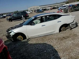 2020 Nissan Maxima Platinum with VIN 1N4AA6FVXLC366547, listed as a Copart auction lot 45569995 with 23,124 mi miles and Salvage Title. Bid and sale history available at DreamBid. Image 11.
