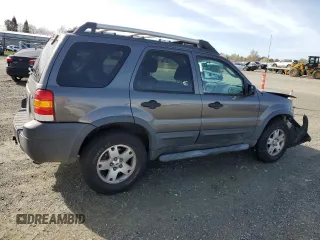 2006 Ford Escape XLT with VIN 1FMCU93176KA17929, listed as a Copart auction lot 49706965 with 256,268 mi miles and Salvage Title. Bid and sale history available at carsss.com. Image 3.
