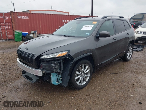 2018 Jeep Cherokee Latitude with VIN 1C4PJLCB6JD588989, listed as a IAAI auction lot 41319570 with 71,333 mi miles. Bid and sale history available at carsss.com. Image 2.