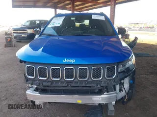 2023 Jeep Compass Latitude with VIN 3C4NJDBNXPT554436, listed as a IAAI auction lot 41822817 with 22,073 mi miles and . Bid and sale history available at DreamBid. Image 13.